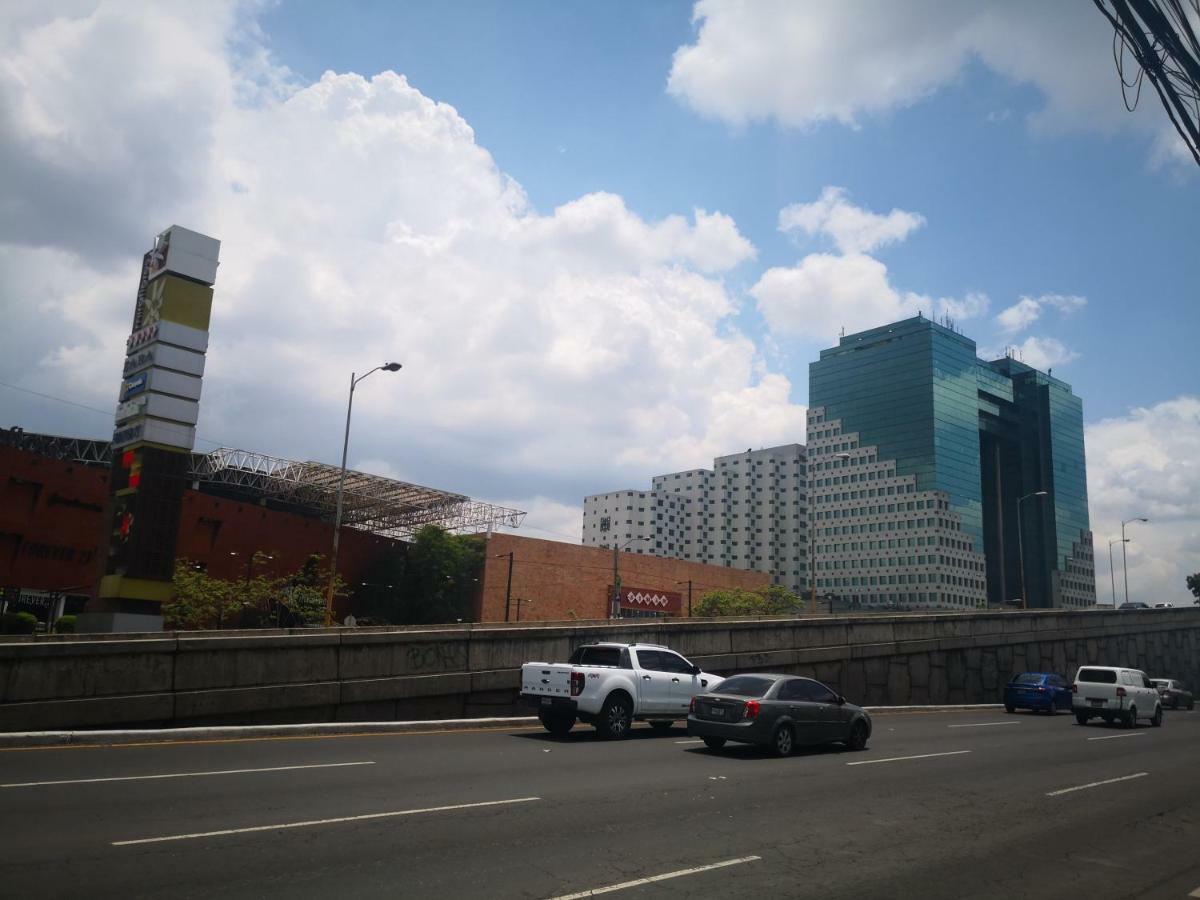 Apartments And Rooms Distecon Guatemala City Bagian luar foto